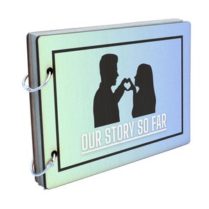 Álbum de recortes de madera Our Love Story: papel reciclado, diseño azul, impresión a todo color, 25 páginas de tarjetas gruesas, idea de regalo para parejas