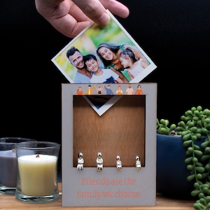 Friends Are The Family We Choose - Create Your Own Family Combination, Home Decor Centerpiece, Love Gift Idea, Family Ornament