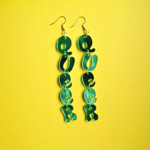 Pendientes de palabra Queer Green