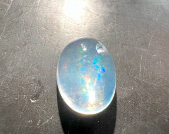 Cabochon in opale di fuoco, Messico