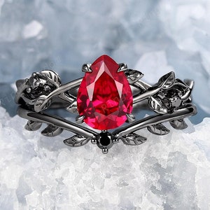 Pear Red Ruby Gothic Engagement Ring Set Rhodium Black Gold July Birthstone Bridal Set Nature Inspired Twig Leaf Witchy Wedding Ring for Her