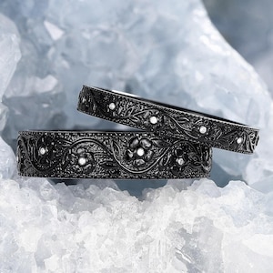 Gothic His and Hers Wedding Band Moissanite Birth Flower Couples Promise Ring Set 14K Black Gold Twig Leaf Witchy Engagement Ring for Women