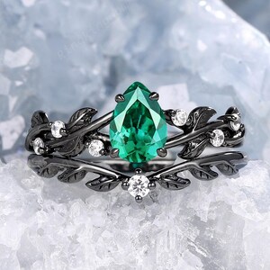 Vintage Gothic Pear Cut Emerald and Diamond Bridal Set Fantasy Twig Leaf Witchy Engagement Ring Rhodium Black Gold Wedding Ring for Women