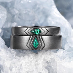 Gothic Kite Cut Emerald Couples Promise Ring Set Rhodium Black Gold His and Hers Wedding Band Matte Witchy Engagement Ring Set for Women Men