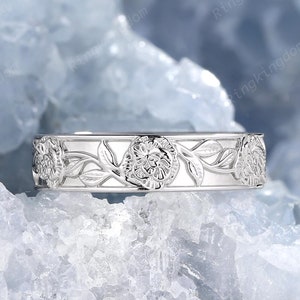 Platinum Carnation Men&#39;s Wedding Band, Nature Inspired January Birth Flower Couple Promise Ring, 14K White Gold Floral His Engagement Band