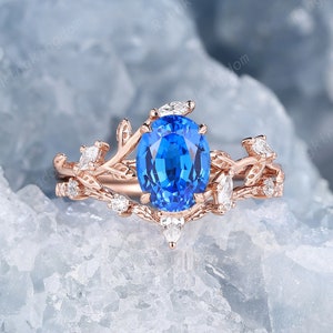 Oval Shape Cobalt Spinel Bridal Set, Vintage Vine Blue Fire Spinel Engagement Ring Set, Brilliant Vivid Blue Gemstone Promise Ring for Women