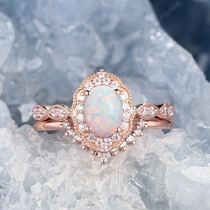 Vintage Weiß Feueropal Verlobungsring 14K Rosegold Oval Opal Ehering Set, Halo Opal Jubiläum Versprechen Ring Geschenk für Frauen
