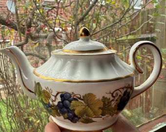 Bule de porcelana em miniatura da coleção Wade Regency, feito na Inglaterra, uvas, videiras, presentes, itens colecionáveis