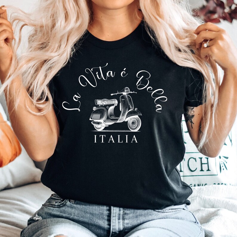 Amalfi Coast La Vita é Bella Vespa T-shirt Italian Scooter Inclusive Sizing Italia Vespa Lover Gift image 1