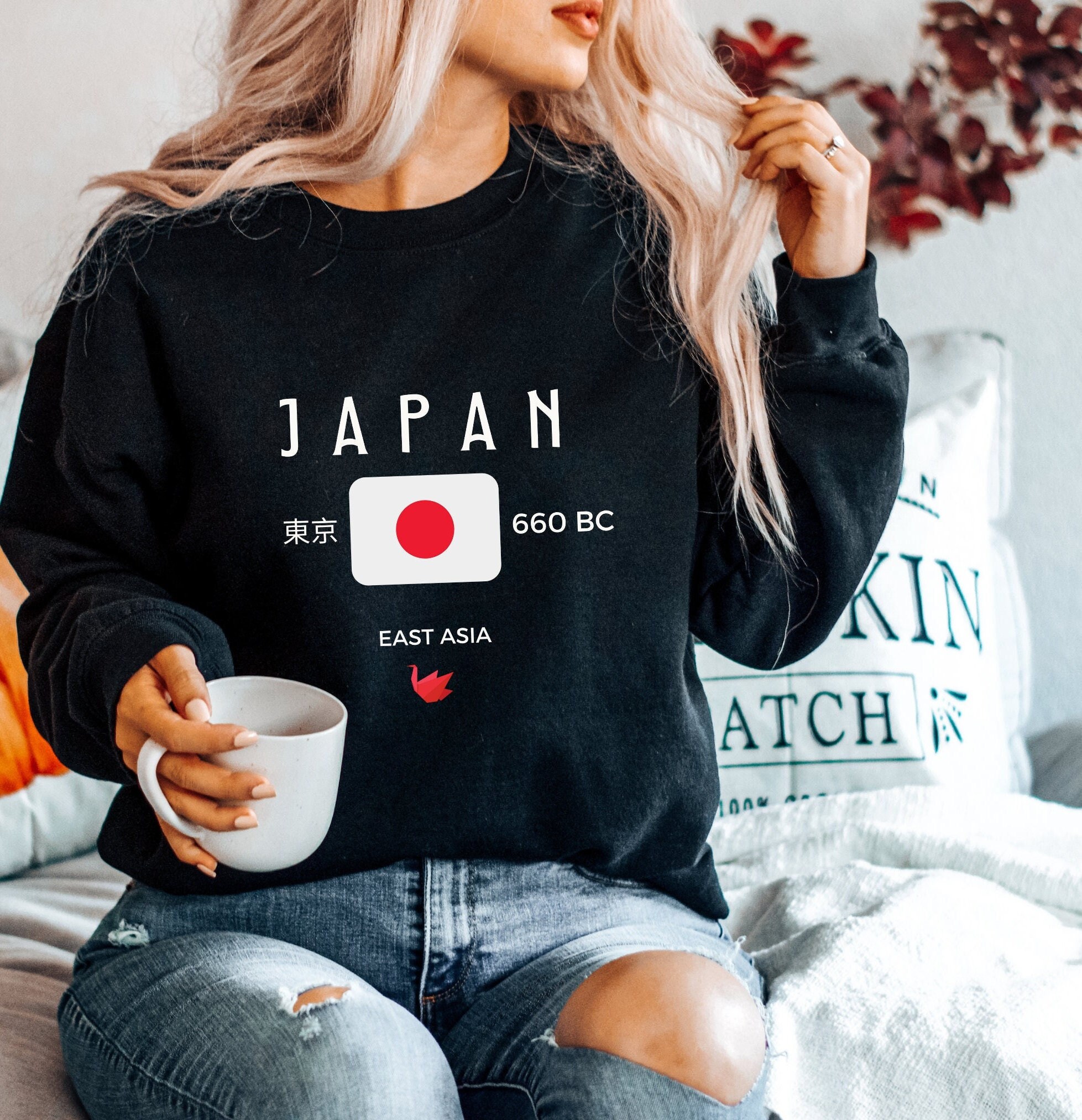 FAMILYJAPAN BUTTERFLY FOOTBALL LACE T EE