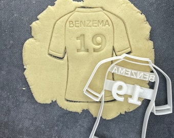 Cortador de galletas de camiseta de fútbol para personalizar con el nombre Elace