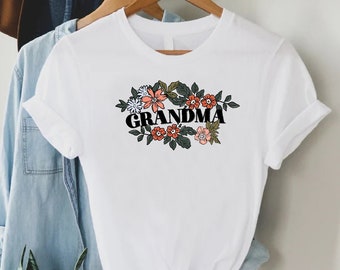 Grandma Flower Shirt, Mothers Day Gift For Grandma, Cute Floral Grandma Tee, Trendy Nana Shirt, Wildflower T-shirt, Garden Botanical Shirt