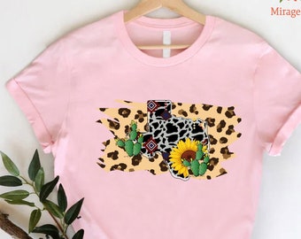 Western Texas T-Shirt, Cheetah Texas Shirt, Texas Map Shirt, Texas Lover Gift, Womens Texas Tee, Texan Support Shirt, Country Girl Shirts