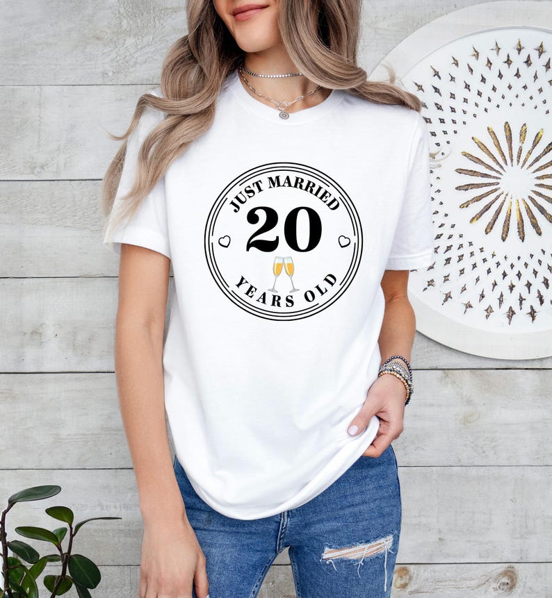 Just Married Shirt, 20th Anniversary Tee, Wedding Anniversary T-Shirt, 20th Anniversary Gift, Married For 20 Years, Husband Wife Shirt imagen 4