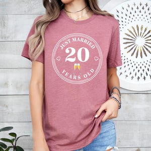 Just Married Shirt, 20th Anniversary Tee, Wedding Anniversary T-Shirt, 20th Anniversary Gift, Married For 20 Years, Husband Wife Shirt imagen 7