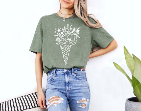 Floral Ice Cream Tshirt, Cute Summer Tee, Ice Cream Shirt Women, Gift for Moms, Women's Summer Shirt, Floral Print Shirts, Boho Flower Shirt