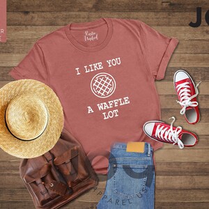 Funny Waffle Shirt, Foodie Tee, Weekend Shirt, Waffle Gift for Best Friend, Cute Brunch Tee,Baking Shirt,Waffle Maker Gift,Waffle Lover Gift imagen 5
