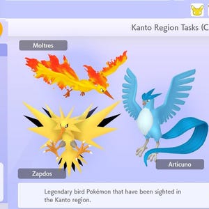 Puede incluir: Una pantalla digital que muestra "Tareas de la regi&oacute;n de Kanto" con los logotipos de "Pok&eacute;mon Let's Go Pikachu" y "Pok&eacute;mon Let's Go Eevee". La imagen presenta los Pok&eacute;mon p&aacute;jaro legendarios Moltres, Zapdos y Articuno.
