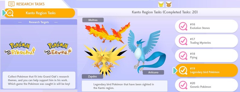 Puede incluir: Una pantalla digital que muestra "Tareas de la regi&oacute;n de Kanto" con los logotipos de "Pok&eacute;mon Let's Go Pikachu" y "Pok&eacute;mon Let's Go Eevee". La imagen presenta los Pok&eacute;mon p&aacute;jaro legendarios Moltres, Zapdos y Articuno.