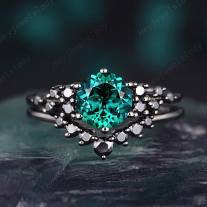 Vintage Black Gold Round Cut Emerald Engagement Ring Set, Rhodium Black Emerald Wedding Set, Black Bridal Set, Black Promise Ring Gift