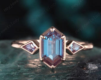 Unique Long Hexagon Alexandrite Engagement Ring, 14K Rose Gold Silver Kite Cut Alexandrite Wedding Ring, Vintage Three Stone Promise Ring