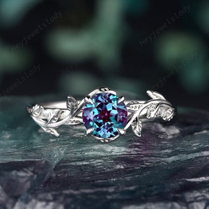 Platinum best sale alexandrite ring