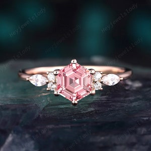 Anel de noivado exclusivo de safira rosa hexágono, lindo anel de promessa de safira pêssego em ouro rosa, delicado anel de safira presente de aniversário para menina