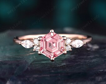 Unik hexagonal rosa safir förlovningsring, söt roséguld persika safir löfte ring, nätt safir ring jubileumspresent till flicka