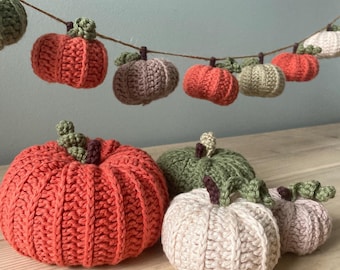 CROCHET PATTERN - Pumpkin Decoration and Garland | 4 sizes | Autumn / Fall garland (written in ENGLISH - pdf instant download)