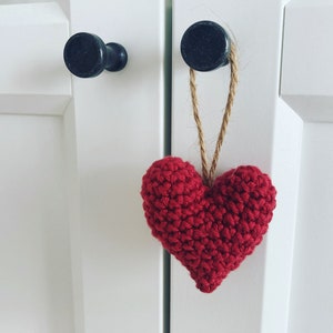 CROCHET PATTERN Heart Decoration / Ornament 3 sizes DIY Valentines gift image 6