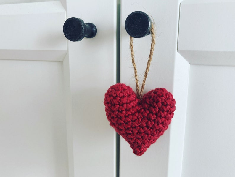 CROCHET PATTERN Heart Decoration / Ornament 3 sizes DIY Valentines gift image 6