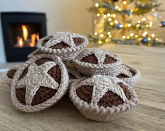 CROCHET PATTERN - Mince Pie Christmas Decoration / Ornament (written in ENGLISH - pdf instant download)