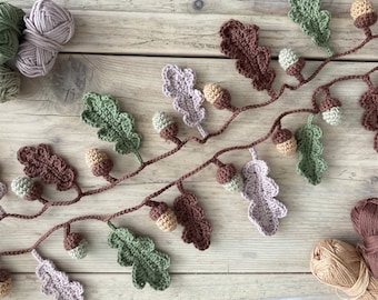 CROCHET PATTERN - Oak Leaves & Acorns Garland | Autumn / Fall Crochet Garland