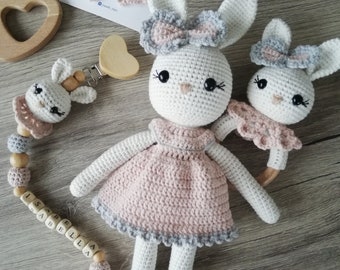 Jouets personnalisés pour nouveau-né, Lapin Amigurumi au crochet, Cadeaux nouveau-né, Jouets faits main pour bébé