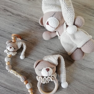 Zestaw Amigurumi Teddy Bear, personalizowany łańcuszek do smoczka, ręcznie robiony Miś Zabawka, Zestaw dla Noworodka, Szydełkowany Miś, Pudełko na Prezenty z Misiem