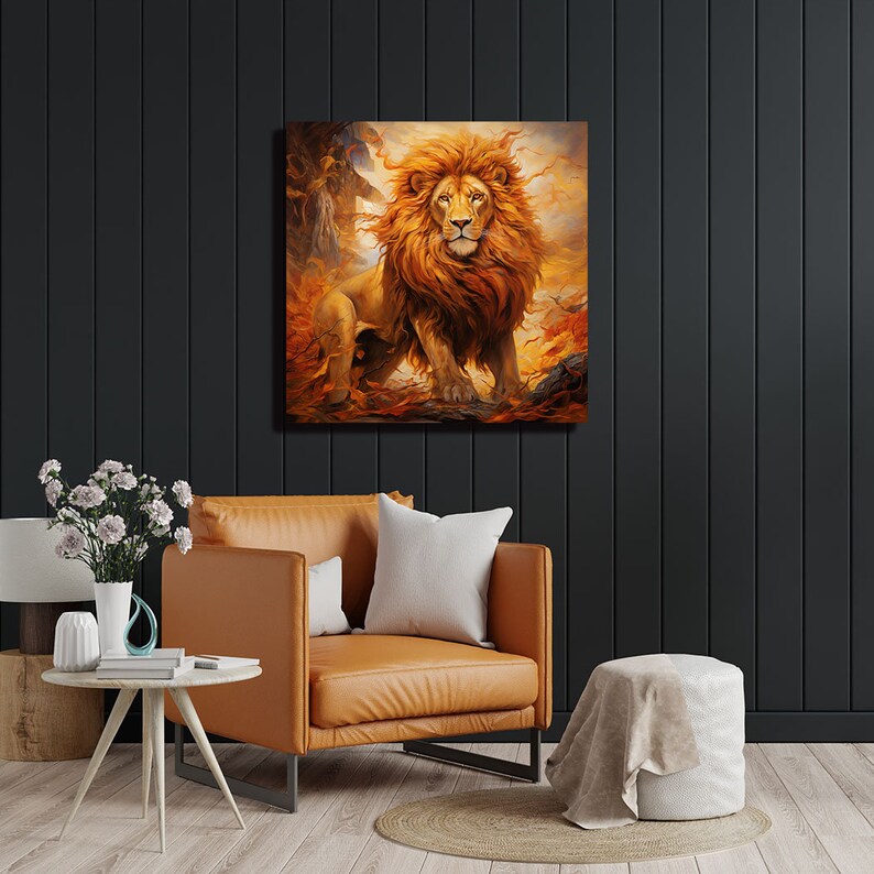 Puede incluir: Una pintura de un majestuoso le&oacute;n con una melena dorada de pie en un paisaje de fuego. Los ojos del le&oacute;n est&aacute;n fijos en el espectador, y su expresi&oacute;n es a la vez poderosa y serena.