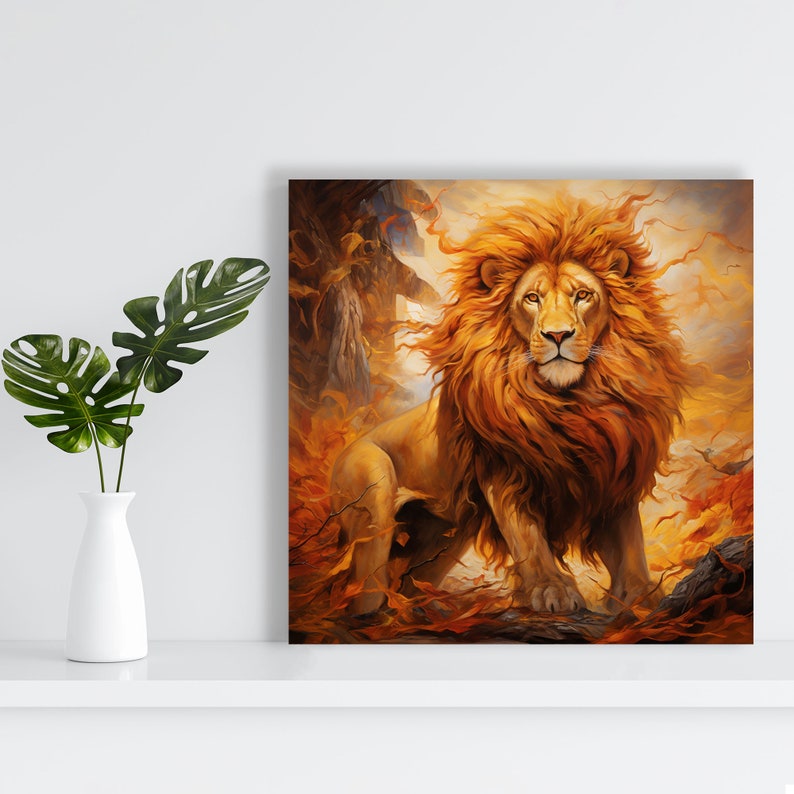 Puede incluir: Un majestuoso le&oacute;n con una espesa melena dorada se encuentra en un entorno boscoso. Los ojos del le&oacute;n est&aacute;n fijos en el espectador, y su pelaje est&aacute; iluminado por una c&aacute;lida luz dorada. El fondo presenta una escena de bosque borrosa con hojas de oto&ntilde;o.