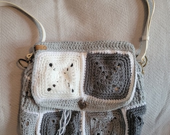 Messenger Bag, crochet, with Adjustable Leather Strap