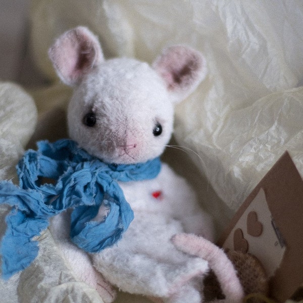 stuffed mouse sewing pattern, very nice mice