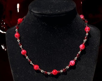 Collar con salpicaduras de satélite - Colección Forense