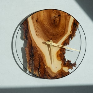 Live edge wall clock, Rustic wall clock, Solid wood clocks, Oversized wall clock, Farmhouse  clock, Handmade wall clock Acrylic wall clock