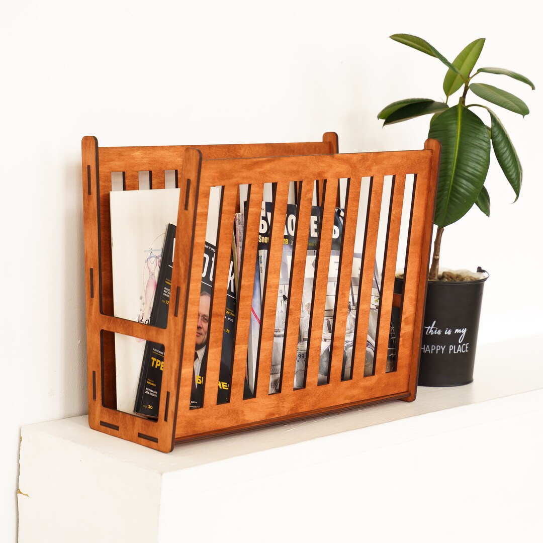 Modern Lightweight Lether Mgzine Rck For Sle T 1stDibs | Brown
