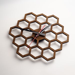 Natural Wood Honeycomb Round Wall Clock main image 1