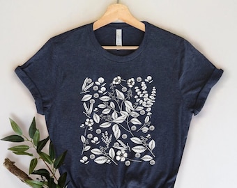 Flower Shirt, Floral T-shirt, Wild Flowers Tshirt, Gift For Mom, Wildflower Shirt, Plant Shirt,Botanical Shirt,Vintage Flower Shirt,Boho Tee