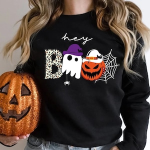 Hey Boo Halloween Shirt for Women, Cute Halloween T-Shirts for Women, Cute Teacher Halloween T-Shirts, Mom Halloween T-Shirts, Vintage Ghost