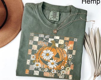 Comfort Colors® Fall Floral Pumpkin Shirt, Boho Floral Fall Shirt, Girly Autumn Vibes Shirt, Preppy Fall Brushstroke Tee,Pink Pumpkin Season