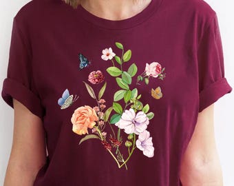 Vintage Style Wildflowers Graphic Tee Shirt for Women, Wild Flower Bouquet, Hiking Outdoor Camping Botanical Tee, Watercolour Floral Tshirt