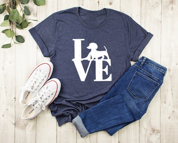 Dachshund Love Shirt, Dachshund T-shirt, Dachshund Mom Shirt, Dachshund Mama, Daschund Owner Gift, Sausage Dog Lover, Weiner Dog Gifts,Doxie