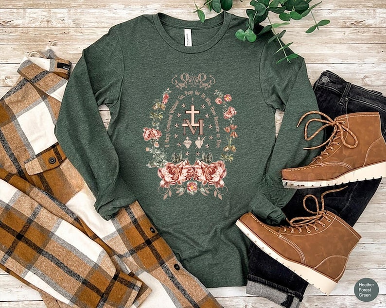Miraculous Medal Sweatshirt, Virgin Mary Shirt, Marian Cross T-Shirt, Holiday Gifts Idea,Catholic Gifts for Women,Marian Catholic Sweatshirt imagen 5