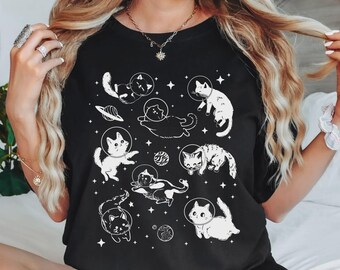 Comfort Colors® Cats in Space Shirt, Funny Cat Tshirt, Oversized Shirt, Aesthetic Graphic Retro Vintage T Shirt, Cat Lover Gift, Cat Tee